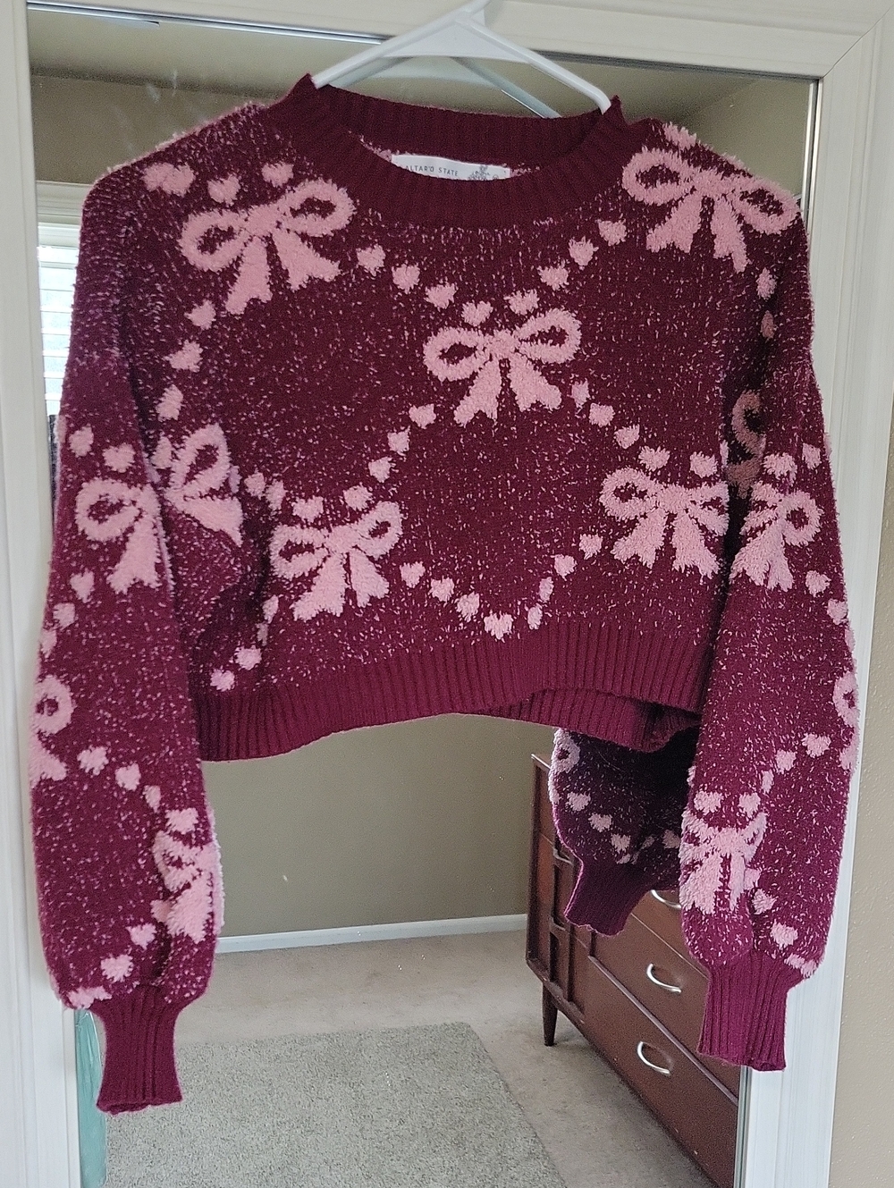 Altar'd State Pink Bow Cropped Sweater on Burgundy XS
